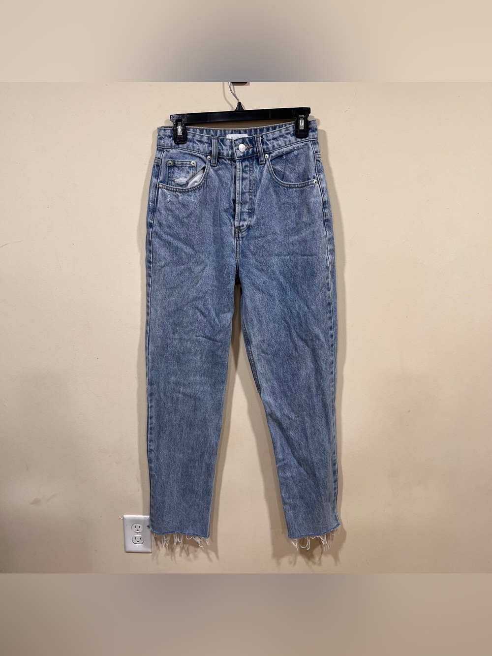 Meshki women’s straight leg light blue denim size 8 high rise raw hem - Picture 2 of 9